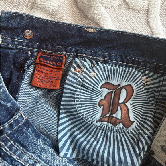 Rock Revival "Lynkai" Easy Crop Jeans - Picture 8 of 10